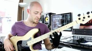 E Minor 7 Jazz Lick for Bass - Bass lesson with Scott Devine (L#39)