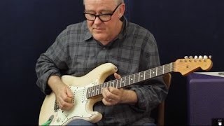 Session Guitarist - Tim Pierce - Blues Soloing Over Chord Changes - Guitar Lesson