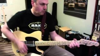 Sean Bray demos a country lick over an E chord
