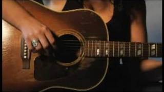 Free Guitar Lessons: Country Blues Fingerpicking : Strumming vs. Arpeggio in Blues Fingerpicking
