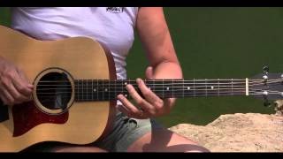 Acoustic Blues in Cm with licks 2 - Riff & Chord Progression Lesson - Learn Blues Guitar